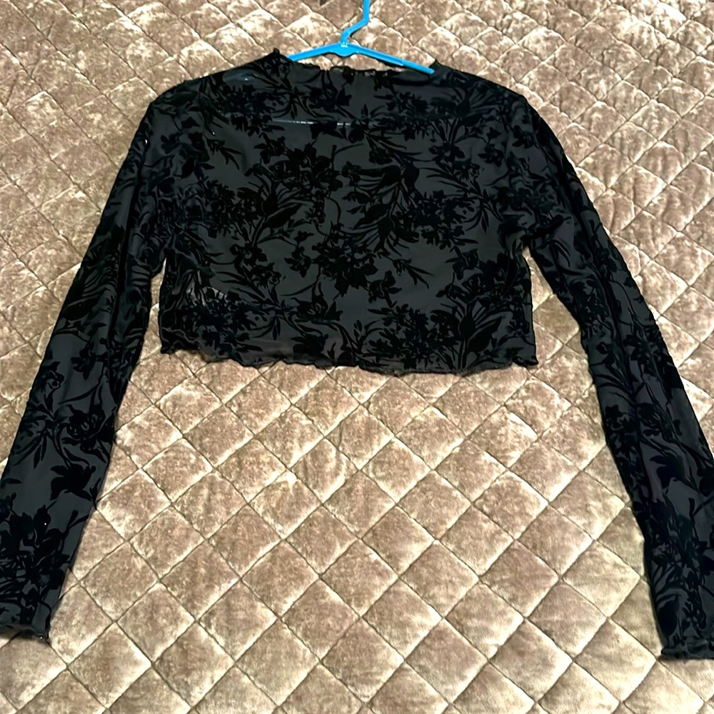 Black floral sheer long sleeve crop top